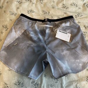 SOLD Salomon cross 5” shorts